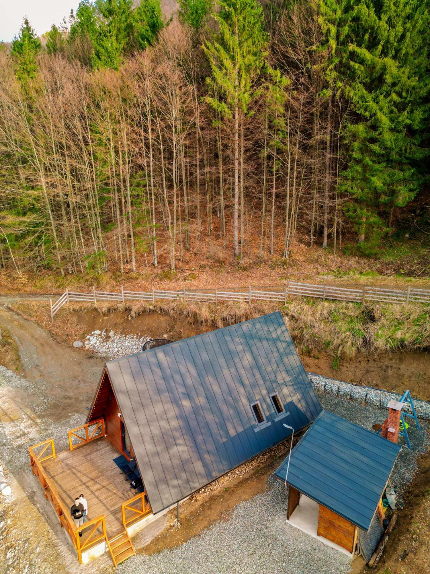 Wild Cabin Малая Экстерьер фото